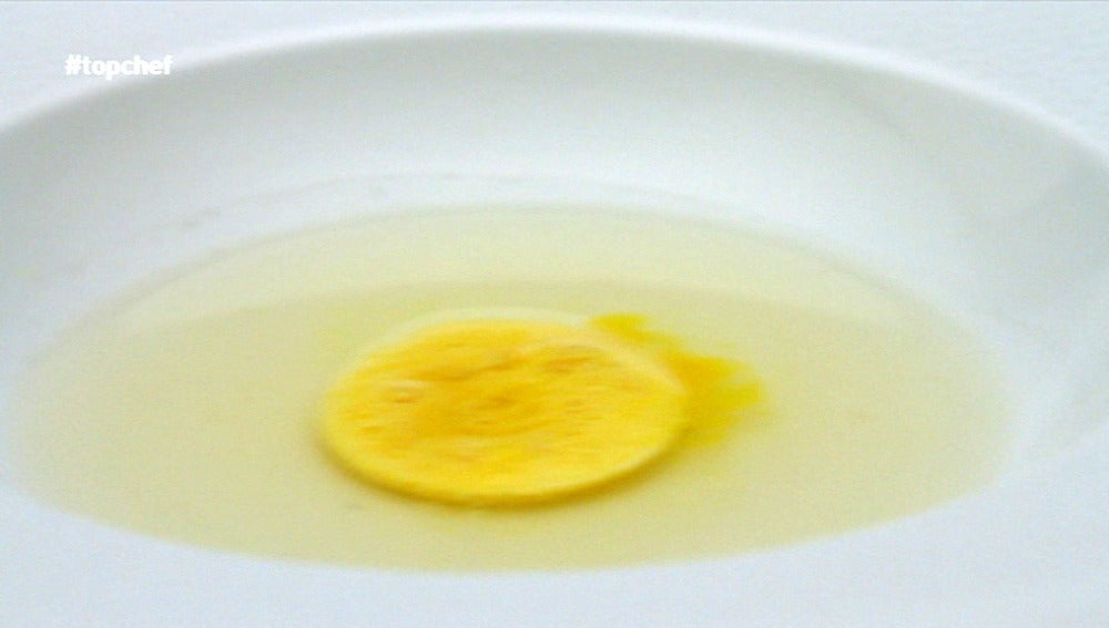 huevo crudo que es