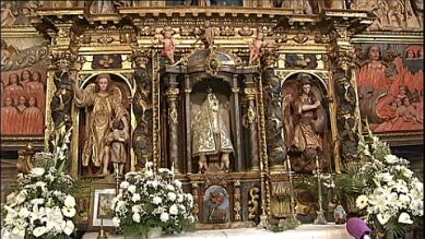 Los vecinos de una aldea de Lugo acusan a su párroco de cambiar la talla de la virgen del siglo XV