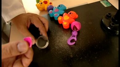 El Ministerio de Sanidad retira cada año del mercado hasta 700 tipos de productos considerados peligrosos