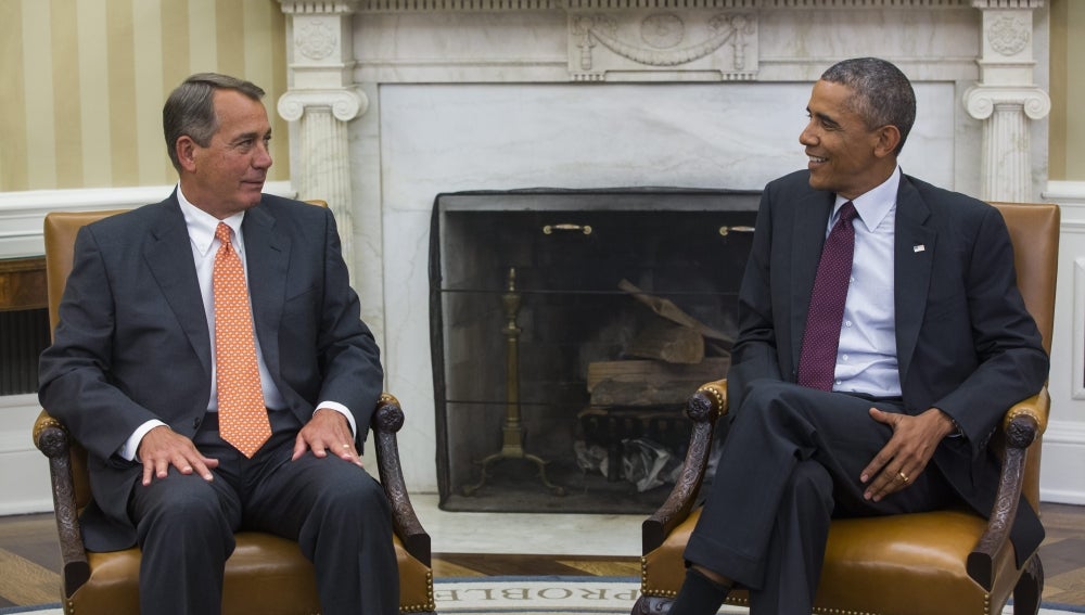 El presidente estadounidense, Barack Obama, se reúne con el presidente republicano de la cámara baja, John Boehner 