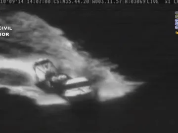 Persecución policial en lancha Persecución policial en lancha