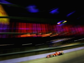 Ferrari se encomienda a Alonso en Marina Bay