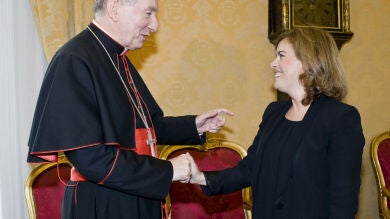 La situación de los jóvenes es el principal tema que ha abordado Saénz de Santamaría en el Vaticano