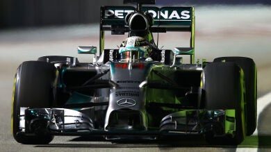 Alonso termina segundo tras Hamilton en los Libres 2 de Singapur