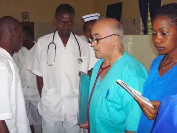 Manuel García Viejo, en el centro de Sierra Leona en el que trabaja Manuel García Viejo, en el centro de Sierra Leona en el que trabaja
