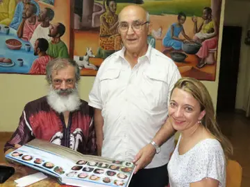 El hermano Manuel, en el centro de la imagen, será repatriado El hermano Manuel, en el centro de la imagen, será repatriado