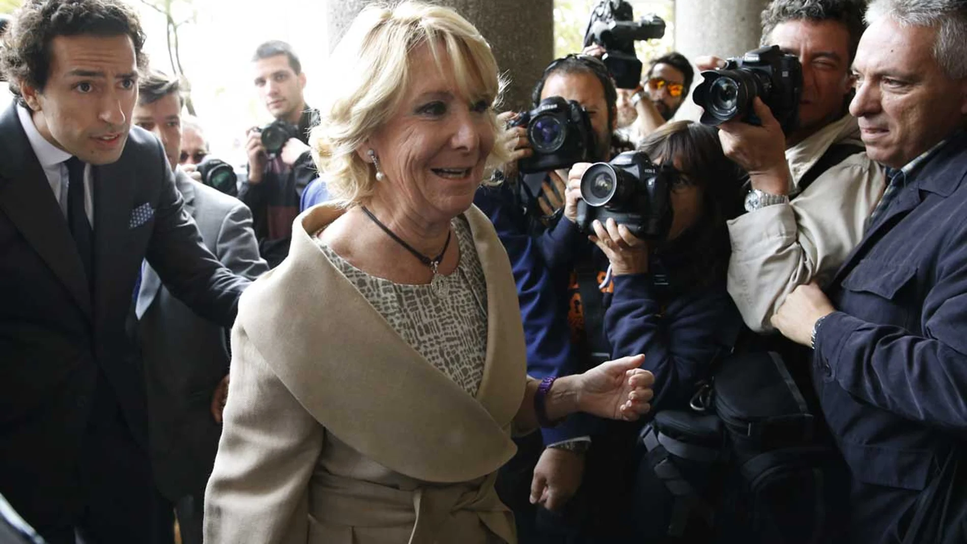 Esperanza Aguirre a su llegada a los juzgados Esperanza Aguirre a su llegada a los juzgados