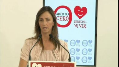 Indignación de asociaciones provida y satisfacción de grupos feministas por la retirada de la Ley del Aborto