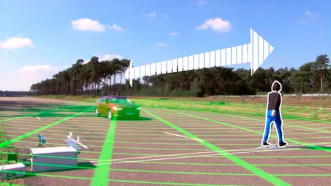 El nuevo Ford Mondeo frena al detectar la presencia de peatones El nuevo Ford Mondeo frena al detectar la presencia de peatones