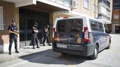 La policía realiza una reconstrucción los hechos en el piso del pederasta de Ciudad Lineal