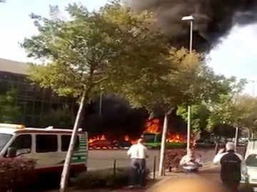 Un autobús en llamas en Córdoba