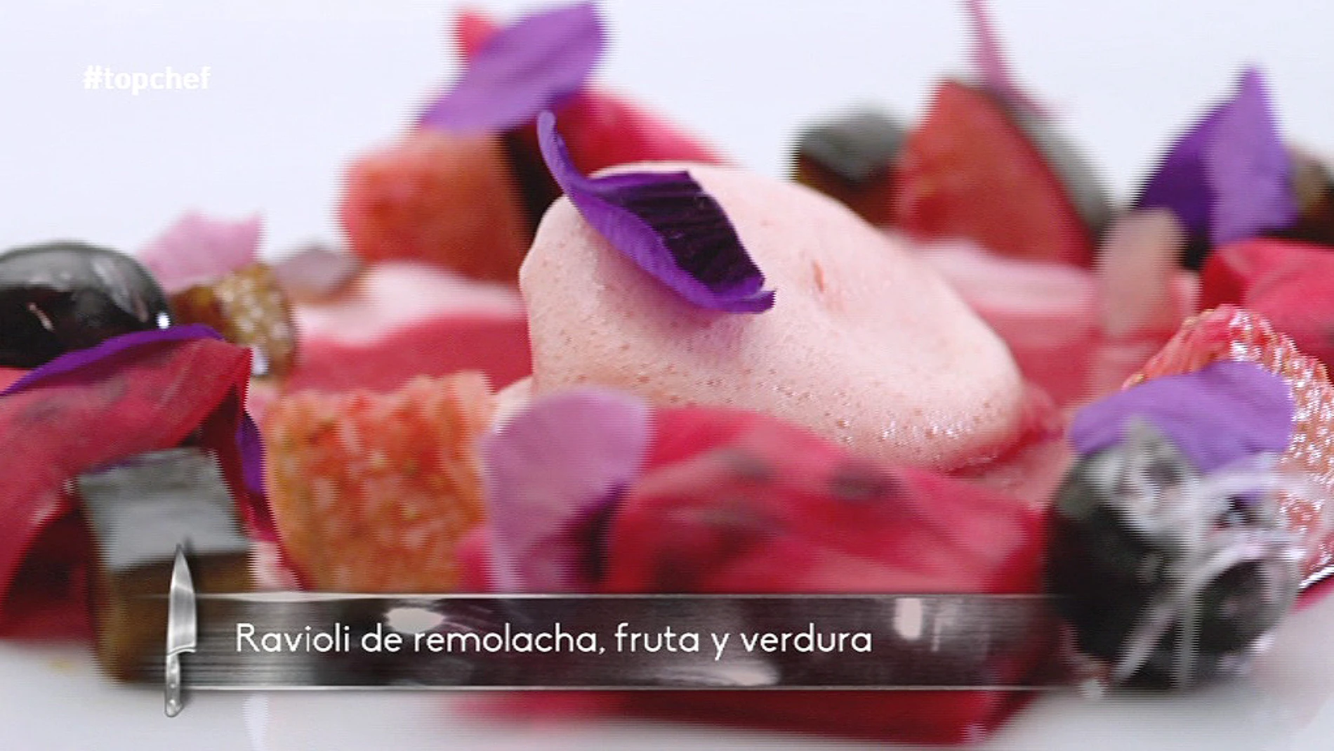 Ravioli de remolacha, fruta y verdura