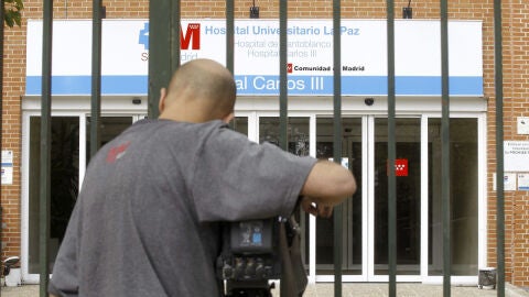 Entrada del hospital Carlos III de Madrid
