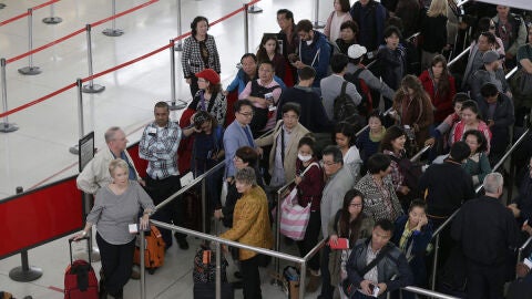 Viajeros en el aeropuerto JFK