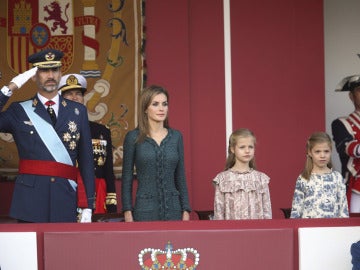 Los Reyes presiden el desfile militar