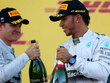 Hamilton y Rosberg, en el podio