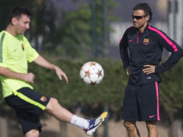 Luis Enrique y Messi en el entrenamiento del Barcelona