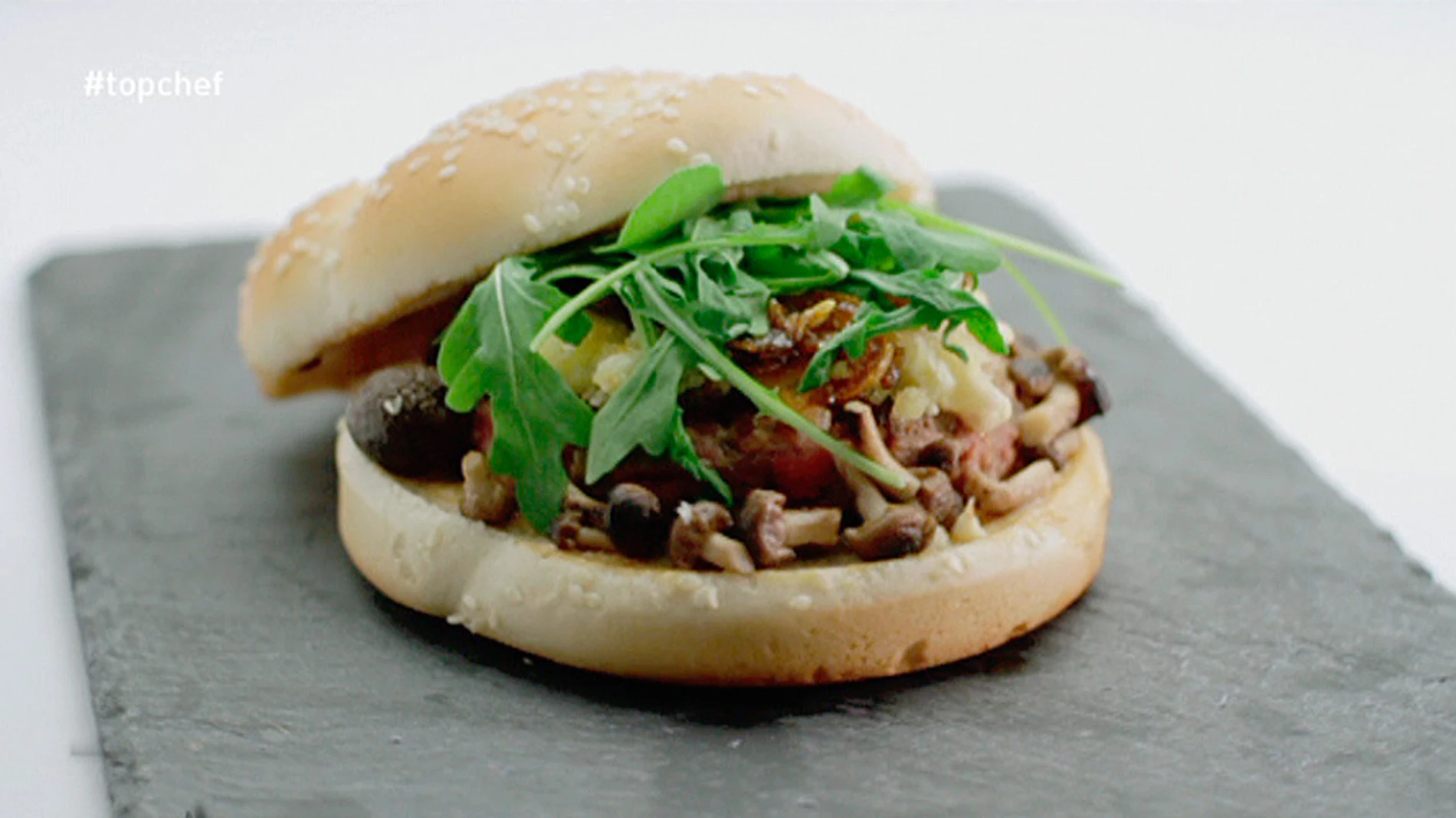 Hamburguesa oriental con queso de cabra