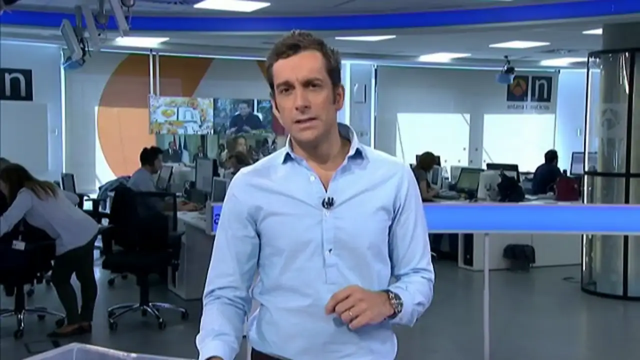 "La política vive horas bajas en nuestro país"
