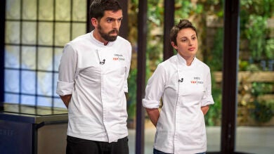 Carlos se salva una vez más e Inés se convierte en la 8º expulsada
