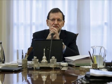 El jefe del Ejecutivo, Mariano Rajoy, en el Palacio de la Moncloa