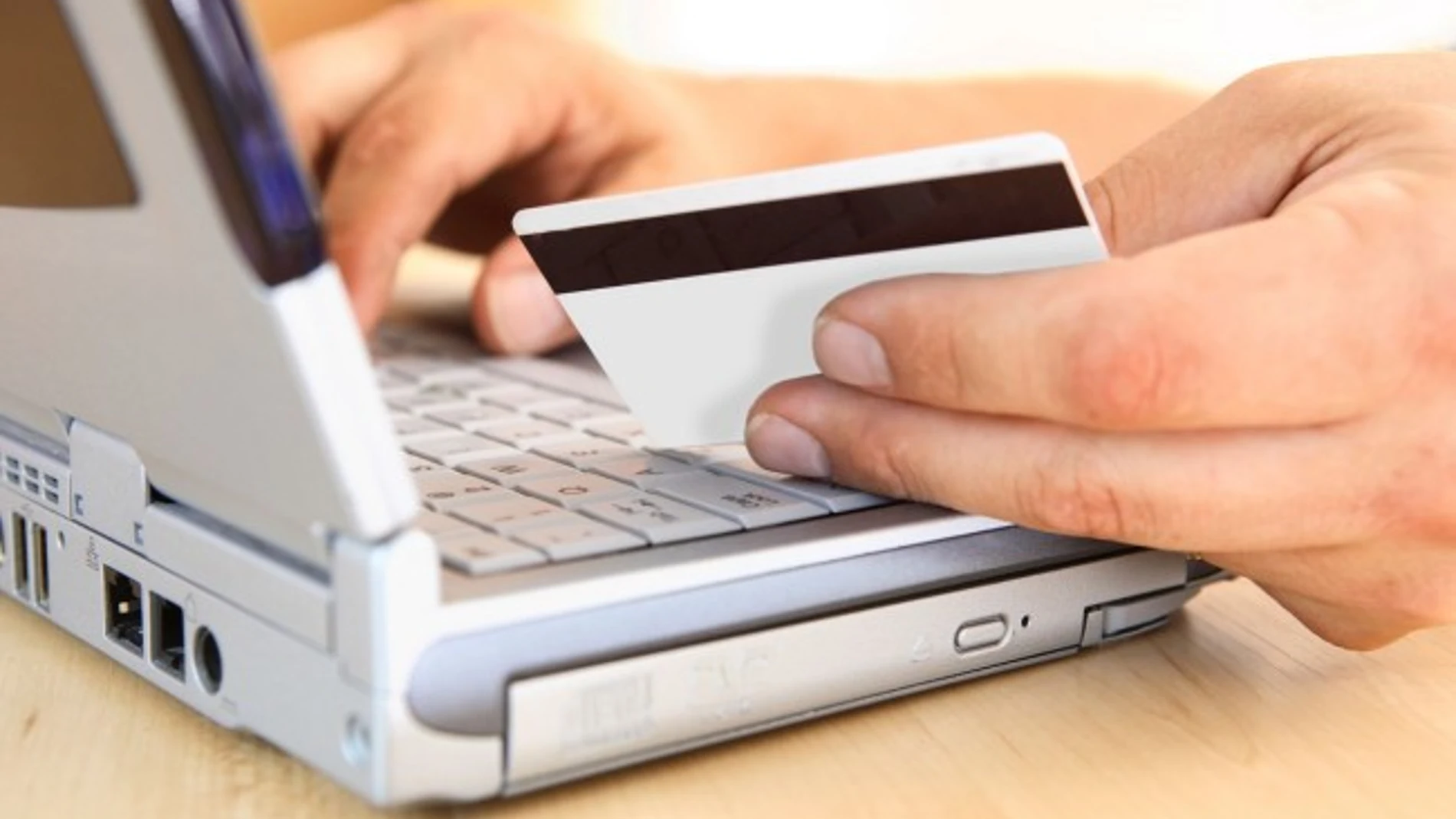 Compras 'online'. Compras 'online'.