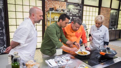 Víctor pone en duda los halagos al plato de Néstor