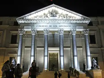 Fachada principal del Congreso de los Diputados Fachada principal del Congreso de los Diputados