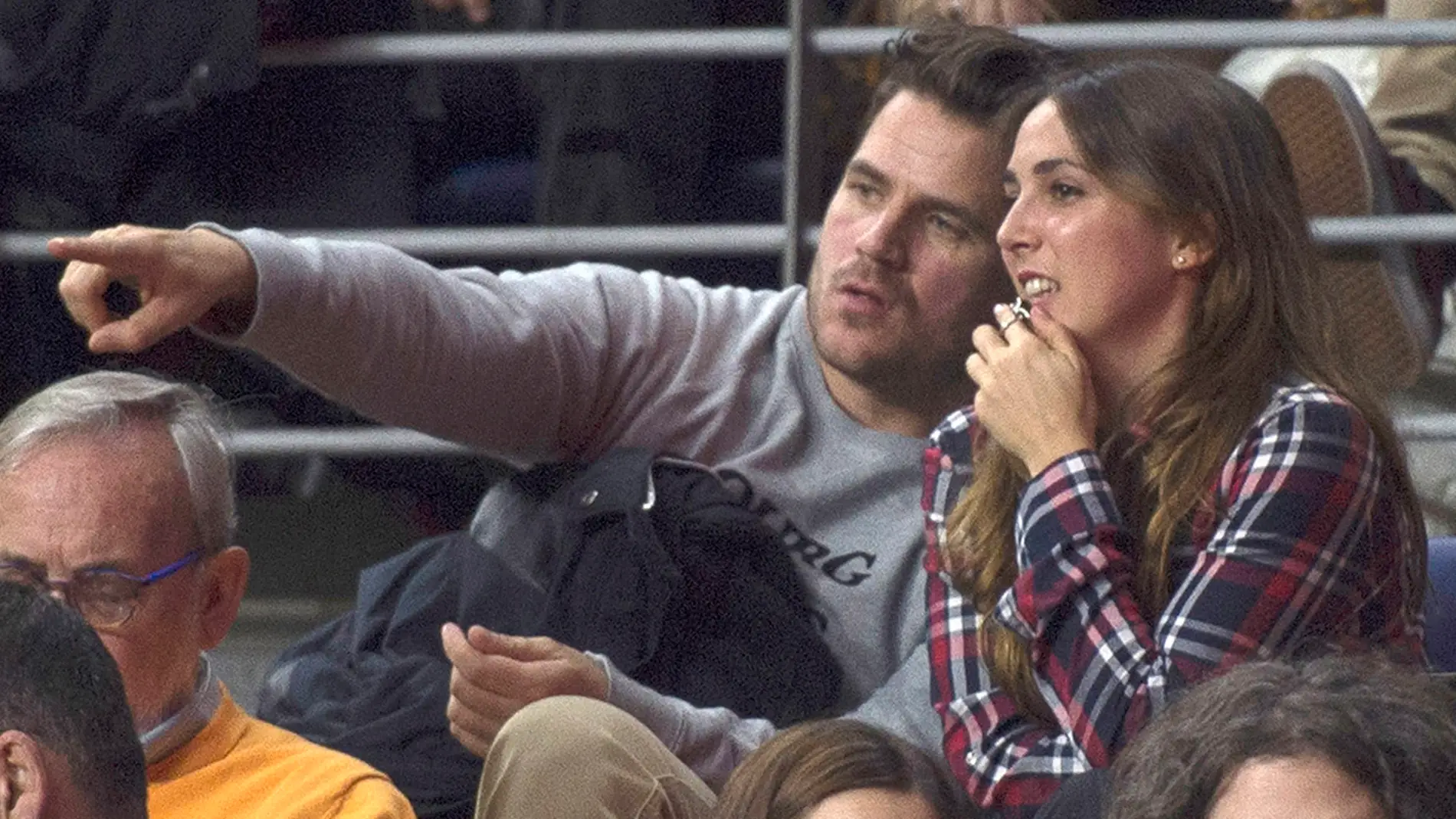 Dani Martín junto a una amiga en el concierto de Joaquin Sabina