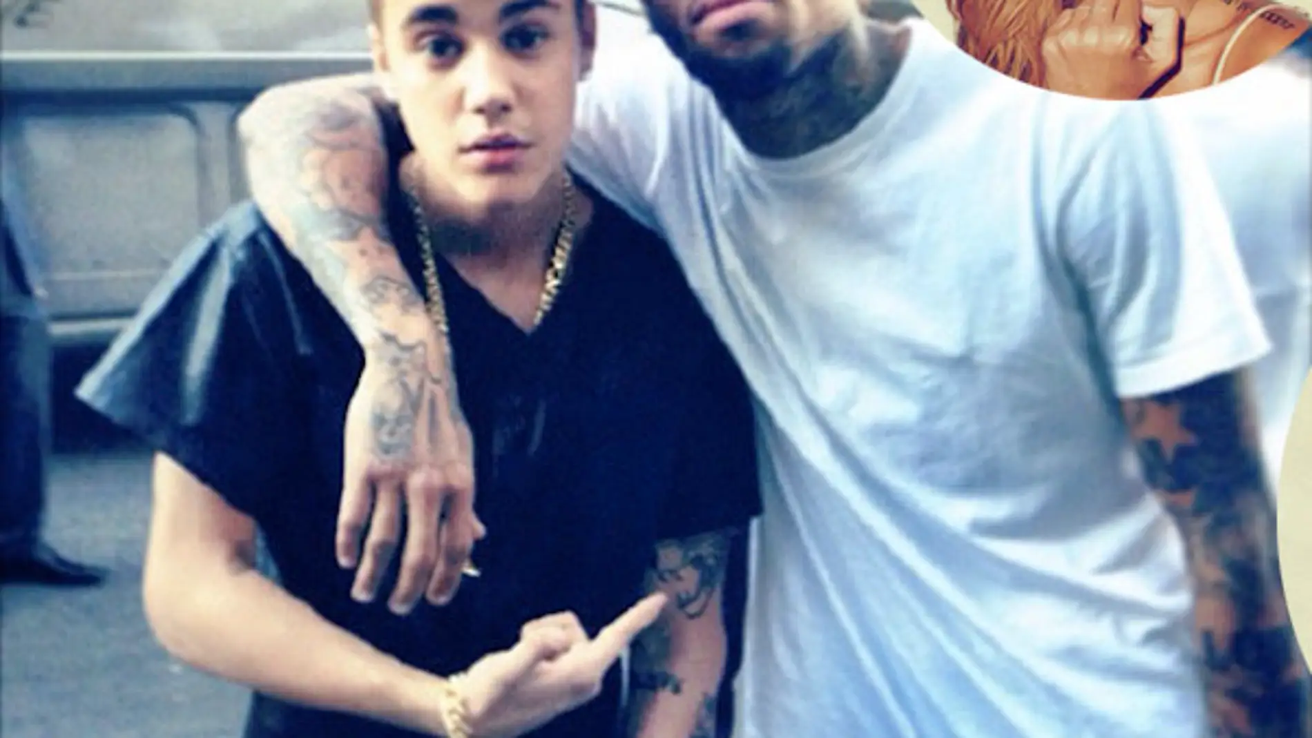 Chris Brown se enfada con Justin Bieber por Rihanna