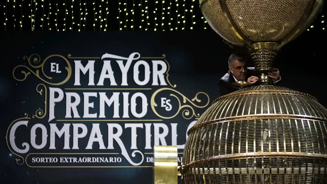 Todo listo en el Teatro Real para conocer 'El Gordo' del Sorteo de Navidad