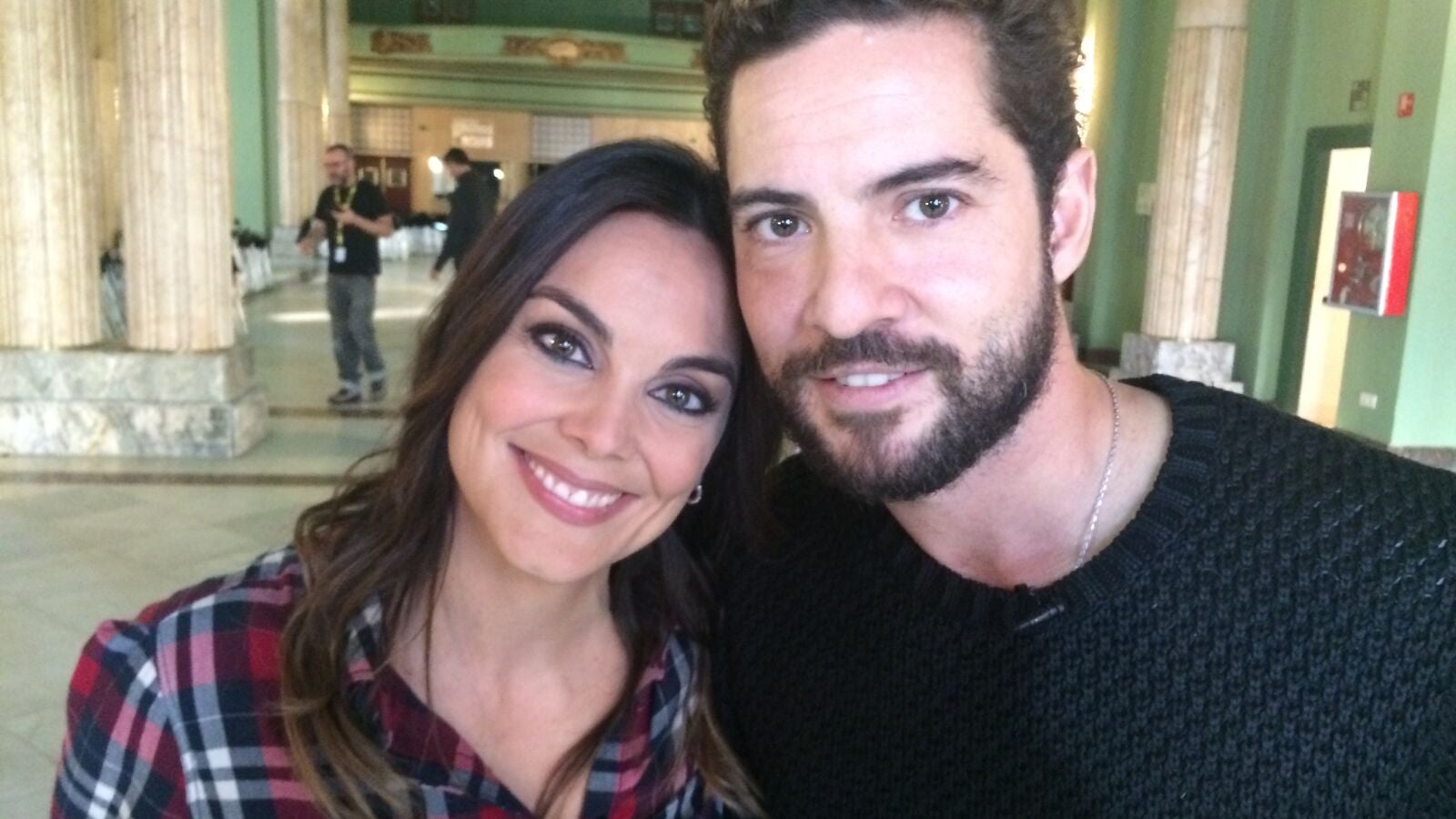 Mónica Carrillo entrevista a David Bisbal