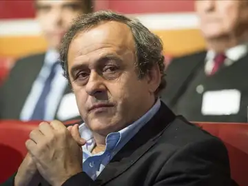 Michel Platini en una reunión de la UEFA Michel Platini en una reunión de la UEFA