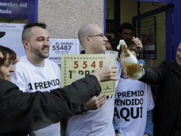 Leganés celebra el Gordo de la Lotería de El Niño