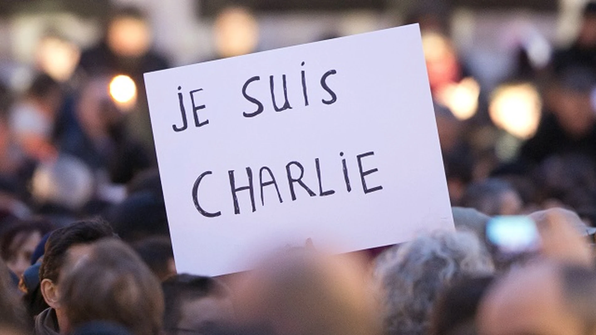 Masivas manifestaciones en Francia tras el atentado Masivas manifestaciones en Francia tras el atentado