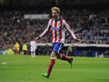 Fernando Torres celebra un gol