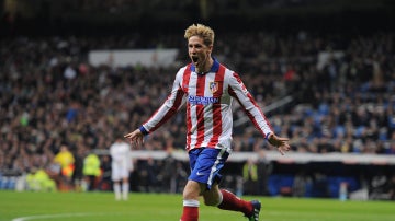 Fernando Torres celebra un gol