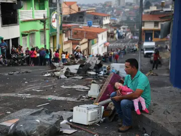 Desesperación en Venezuelaante la escasez de alimentos Desesperación en Venezuelaante la escasez de alimentos