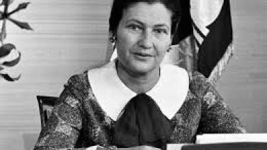 Muere Simone Veil, superviviente del Holocausto, primera presidenta del PE y pionera en legalizar el aborto en Francia