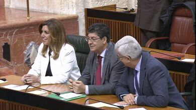 La precampaña en Andalucía comienza marcada por los reproches entre PSOE e IU