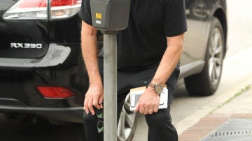 Dustin Hoffman se esconde de los paparazzis