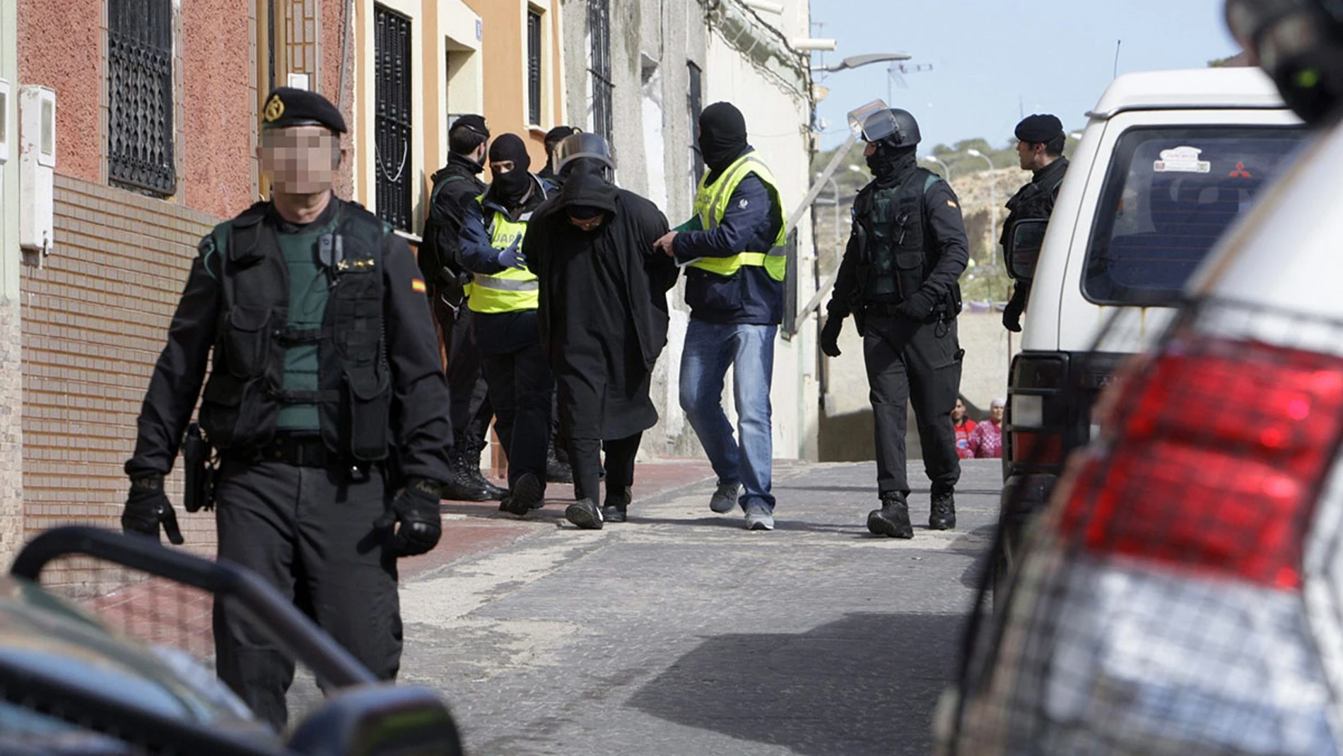 Operción contra un red de reclutamiento de yihadistas Operción contra un red de reclutamiento de yihadistas