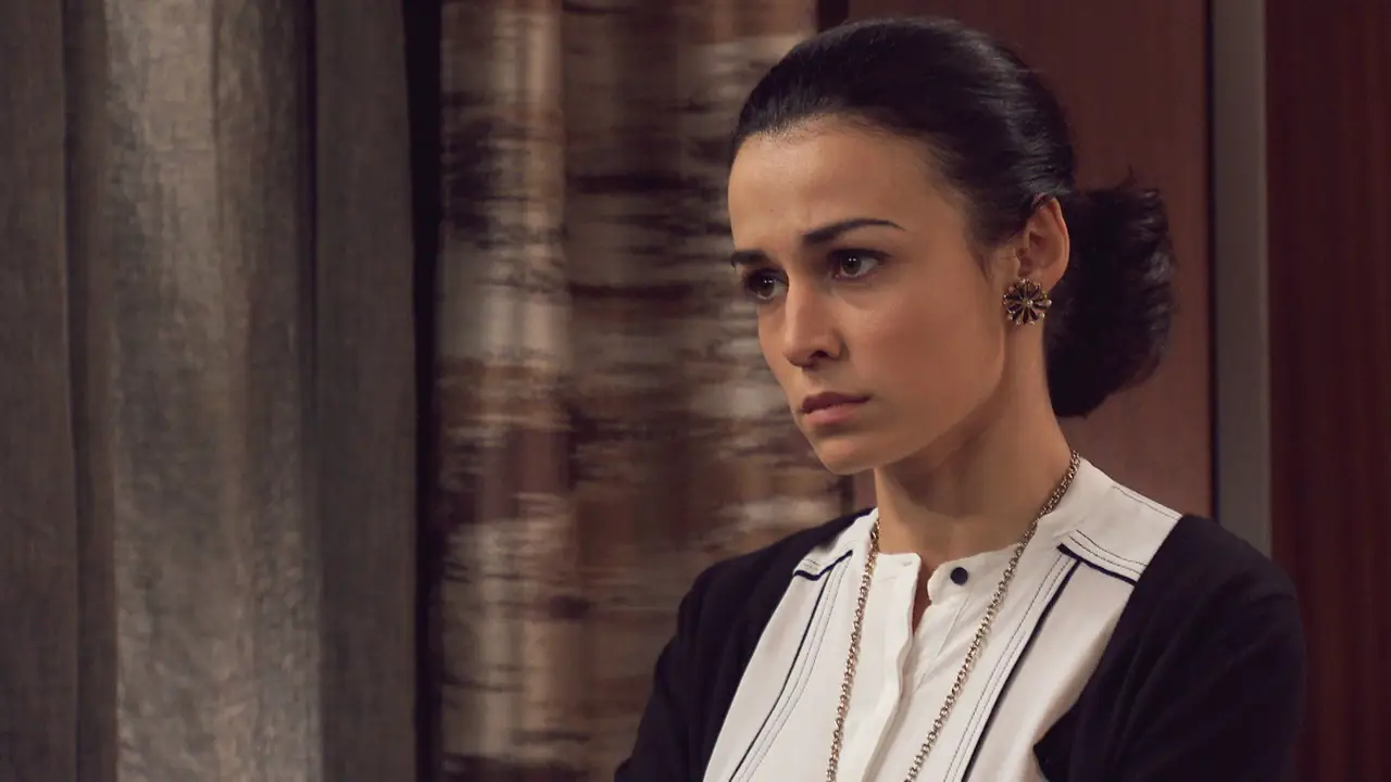Jorge pide a Laura volver a los laboratorios