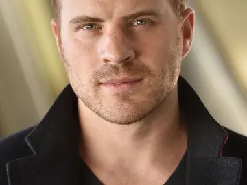 Rob Kazinsky Rob Kazinsky