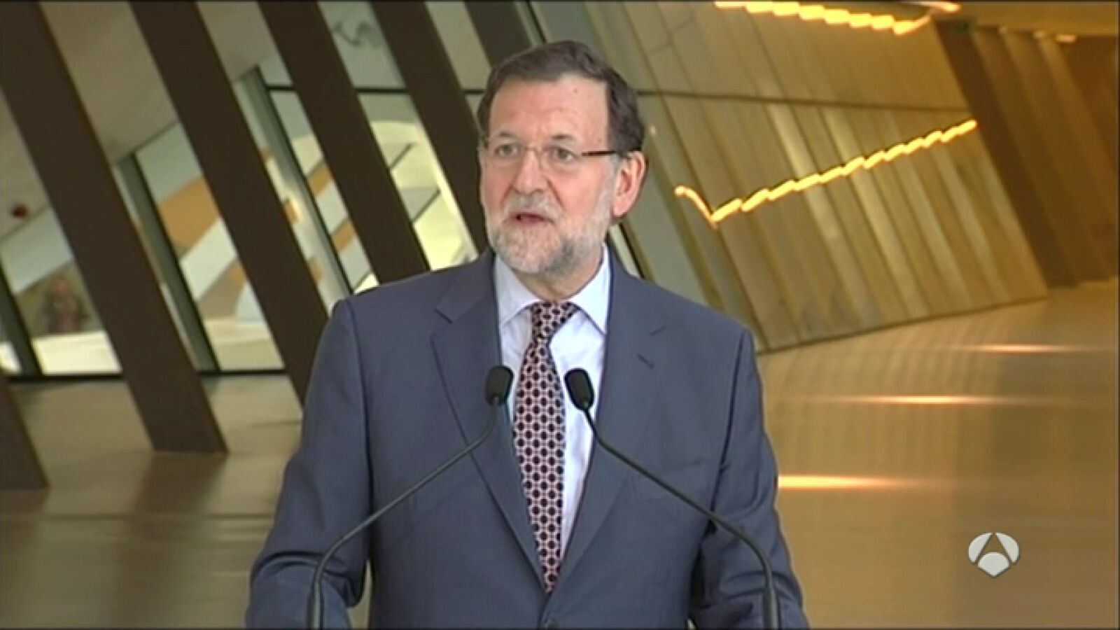 Rajoy garantiza rapidez y gastar 