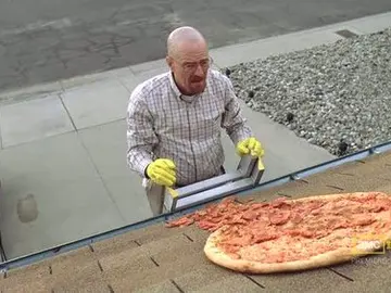 La pizza en el tejado de Walter White La pizza en el tejado de Walter White