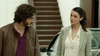 Laura quiere saber cómo consiguió Víctor la confesión de Inés
