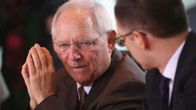  Schäuble reconoce que la canciller alemana y él tienen 