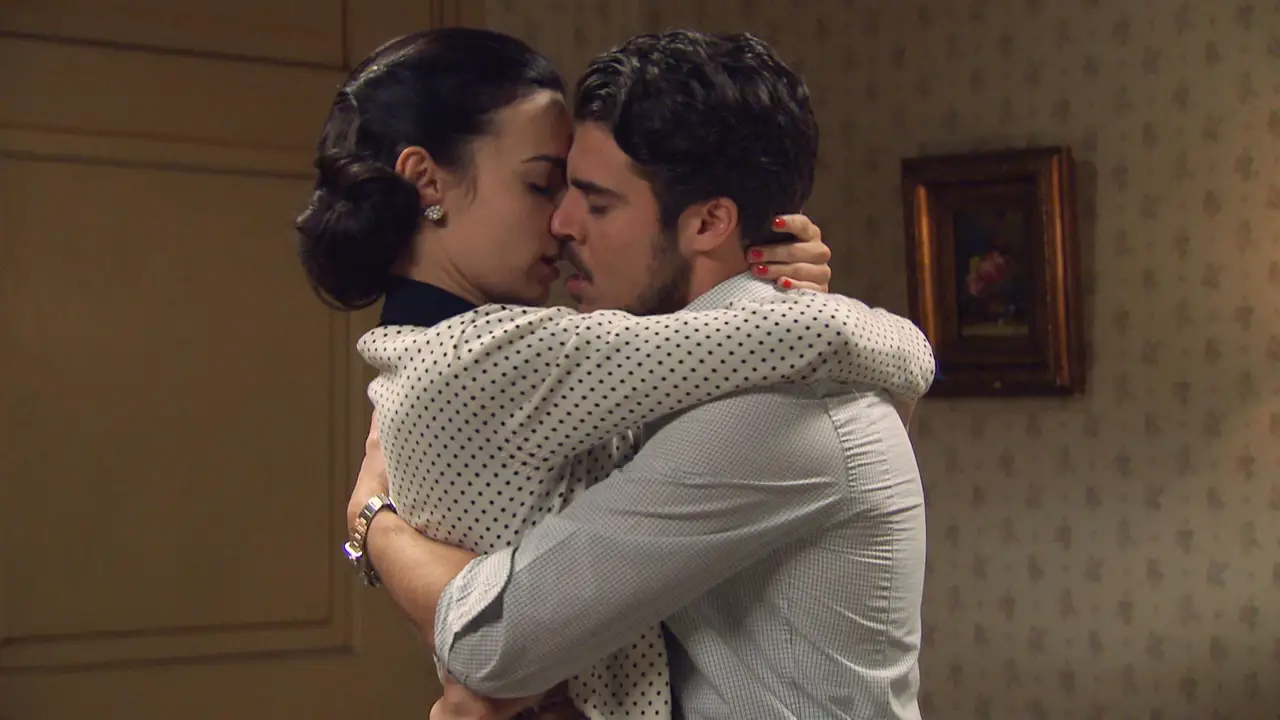 Amar C552 - Jorge y Laura hacen el amor