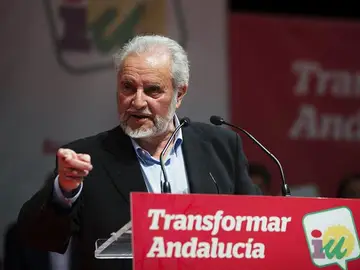 Julio Anguita, en una imagen de archivo Julio Anguita, en una imagen de archivo